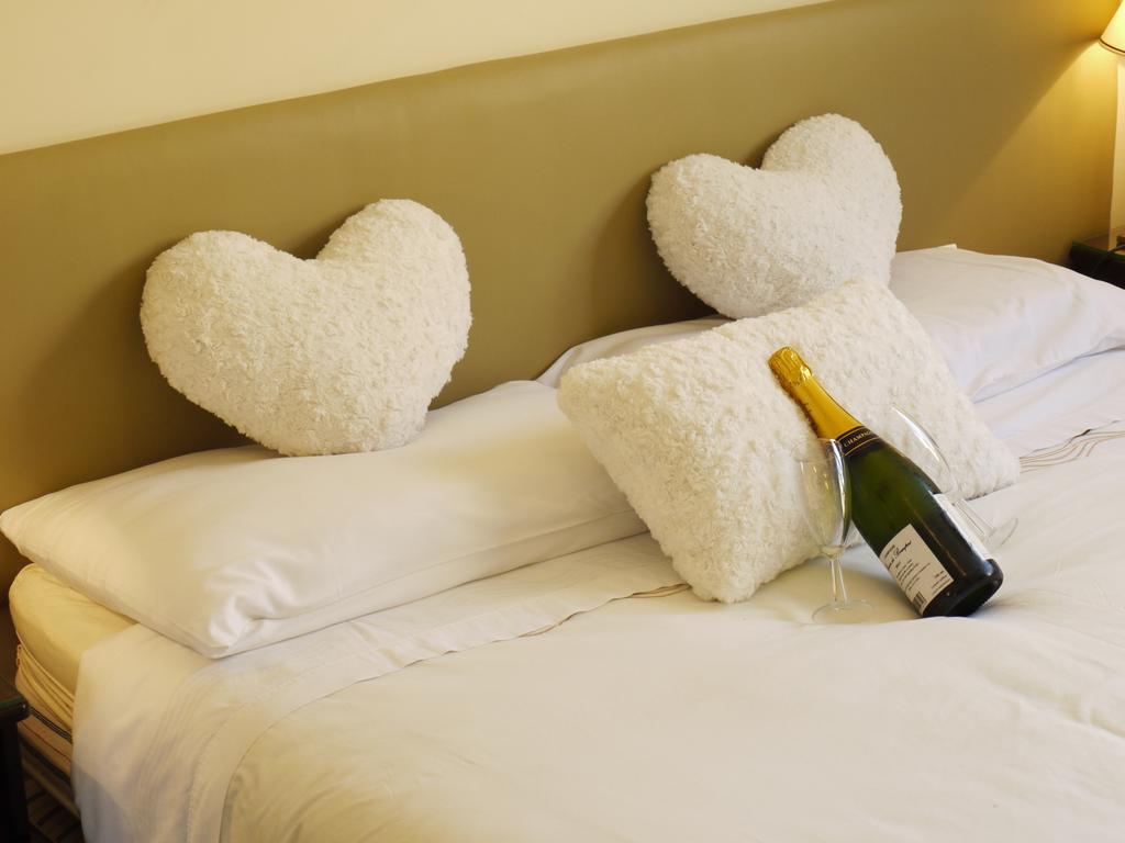 The New Inn Hotel Стратфорд-апон-Эйвон Экстерьер фото